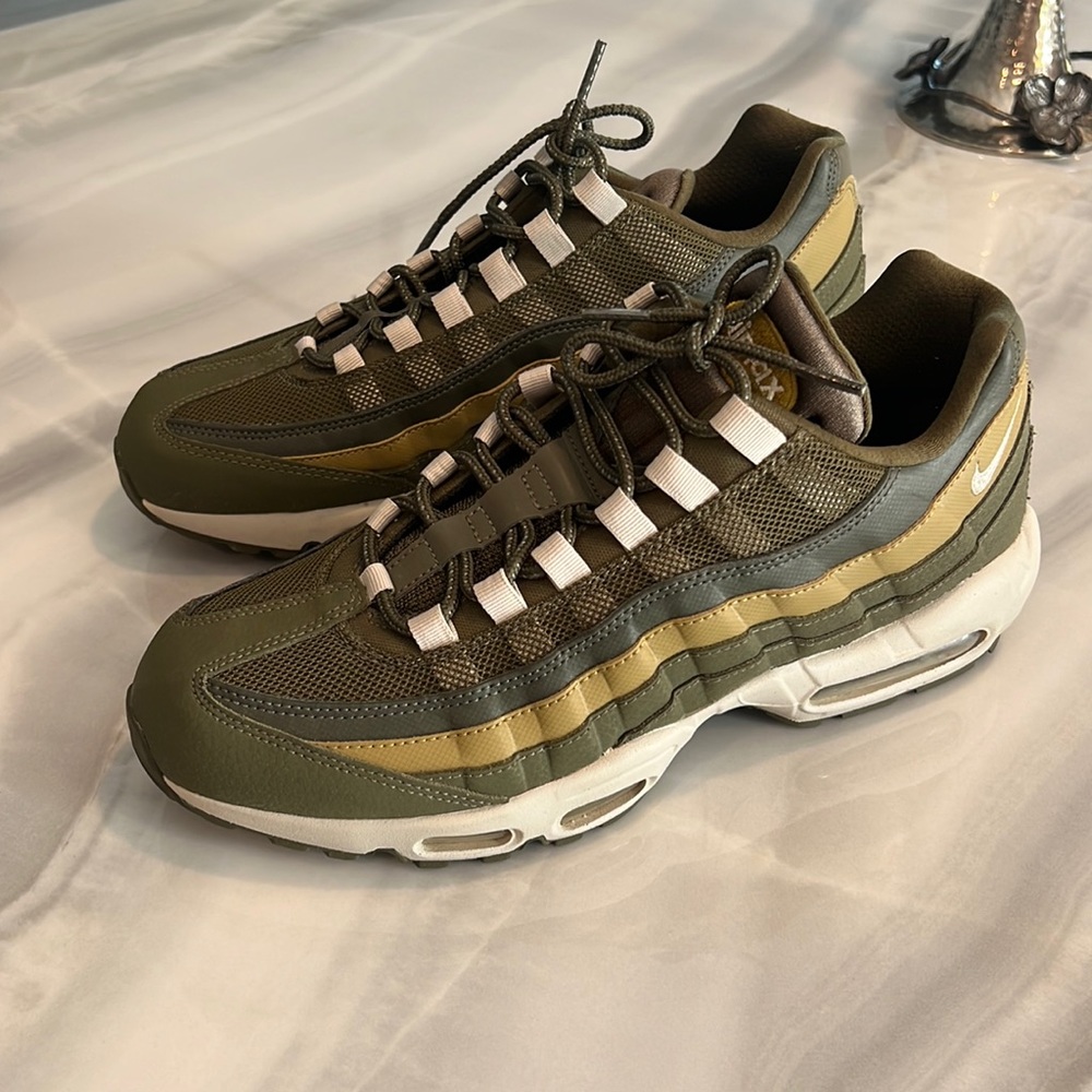 Nike Air Max 95 essential
